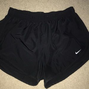 Black nike tempo shorts size large 💫